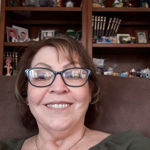 Meet your Posher, Rosina